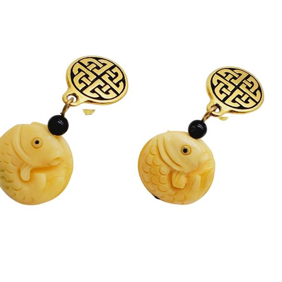 Carved Koi Fish Drop Earrings Asian Pierced Dangle Gold Tone Symbol Black Bead - Picture 8 of 8
